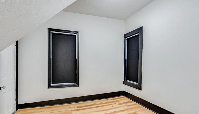 Building Photo - 2173 E 73rd St