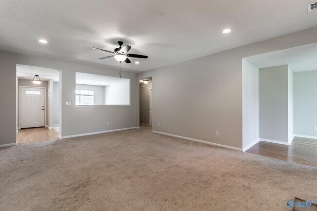 Building Photo - 114 Clover Ridge Dr