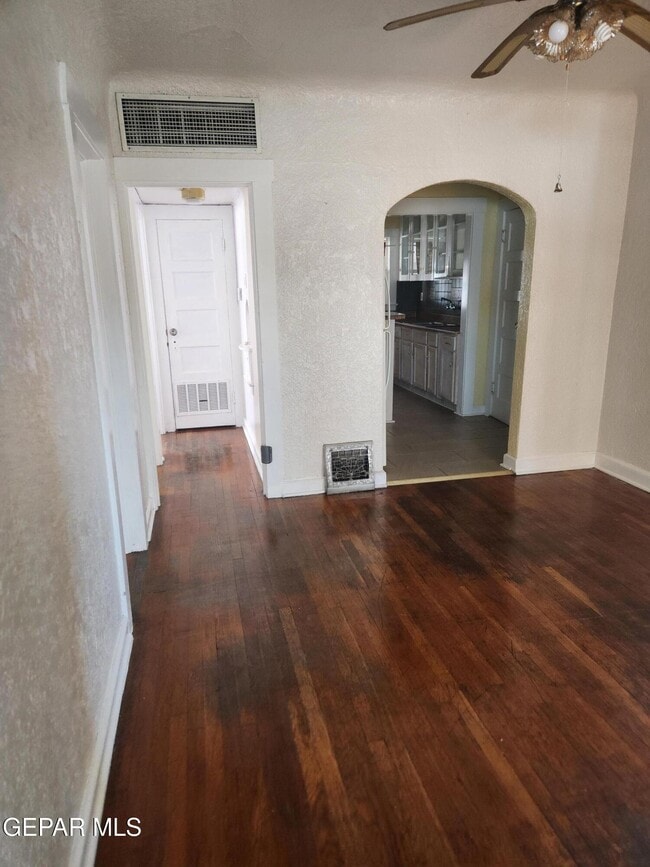Building Photo - 4002 Hueco Ave