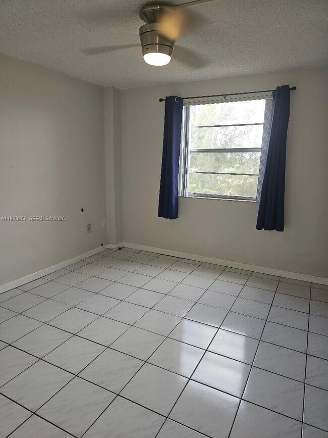 Building Photo - 14250 SW 62nd St