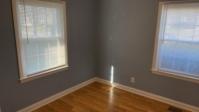 Building Photo - 4230 Reading Rd