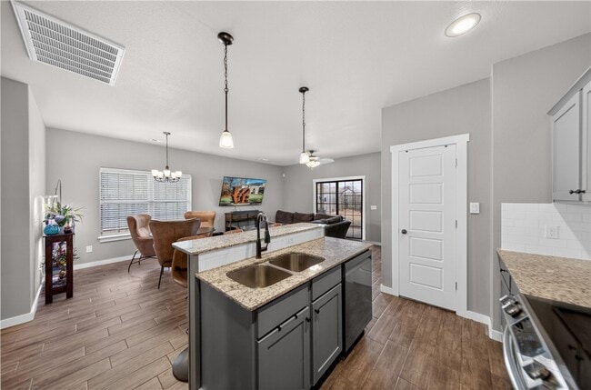 Building Photo - 396 N Torc Ln