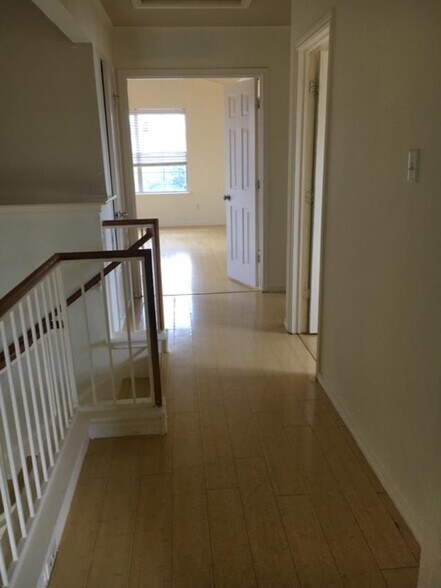 Building Photo - 901 Sweet Leaf Ln