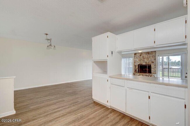 Building Photo - 306 Sukoshi Dr