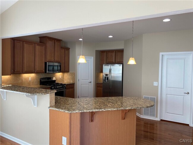 Building Photo - 107 Shaker Heights