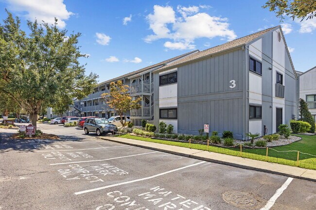 Building Photo - Charming 2-Bedroom Condo Near the Beach