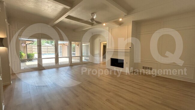 Building Photo - 3701 Leathertop Dr