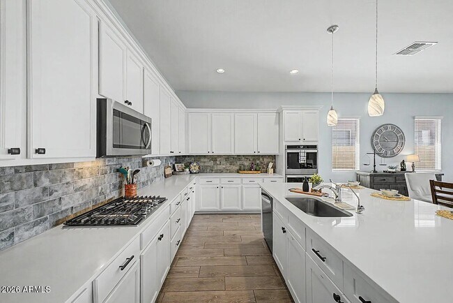 Building Photo - 22941 E Camina Buena Vista