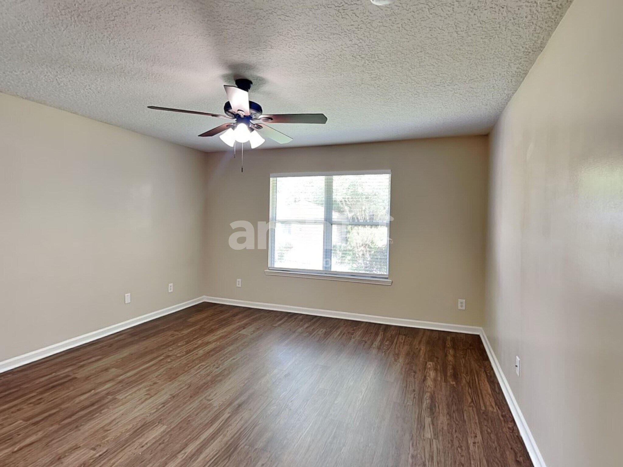 Building Photo - 8745 Edgebrook Ct