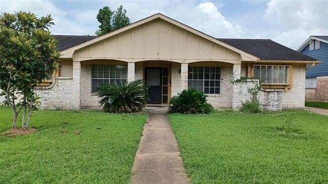 Primary Photo - 9115 Sharpview Dr
