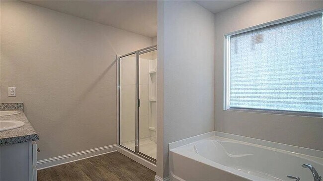Building Photo - 2512 Thornbury Lp