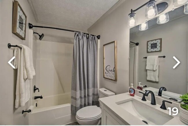 Building Photo - Townhouse for Rent Blountville, TN 2 bedroom 1.5 bath