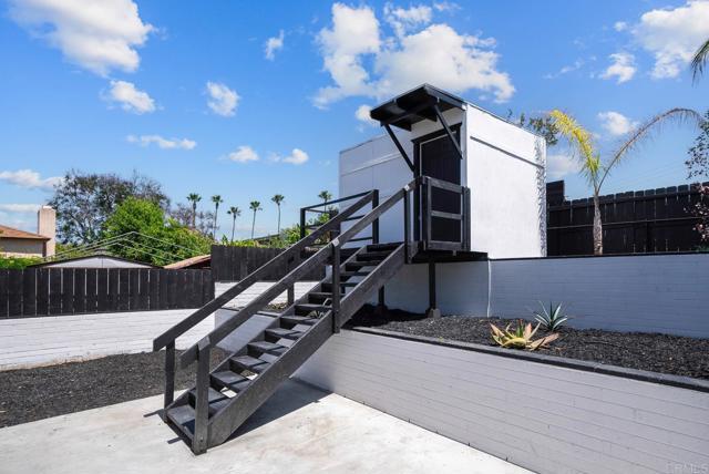 Building Photo - 2333 Ridge View Dr