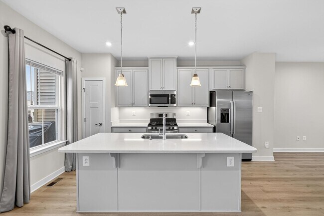 Building Photo - Baker Farm Beauty - Showings TBD