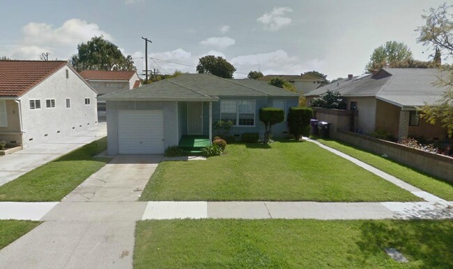 Building Photo - Long Beach- 2bd 1ba- yard, garage, hardwoo...