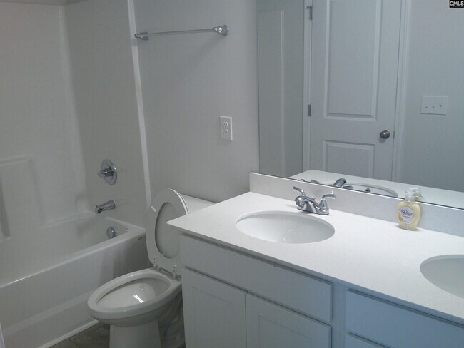 Building Photo - 214 Ridley Hill Ln