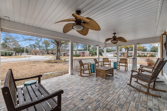 Building Photo - 583 Mockingbird Ave