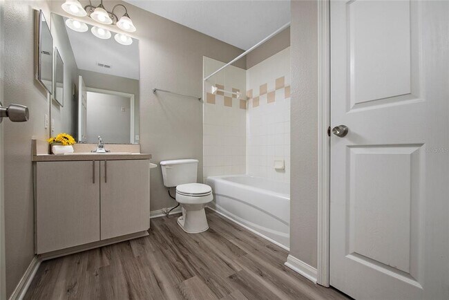 Building Photo - 6548 Swissco Dr