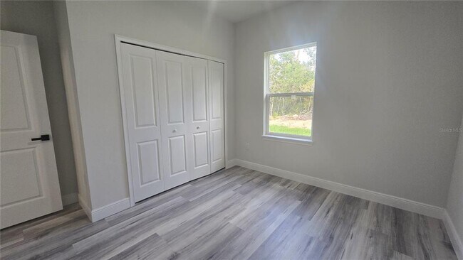 Building Photo - 15730 SW 40th Ave