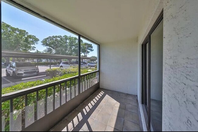 Building Photo - 2595 Countryside Blvd