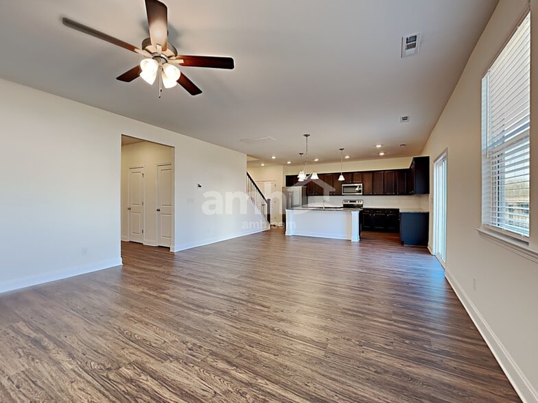 Building Photo - 4869 Chutney Dr