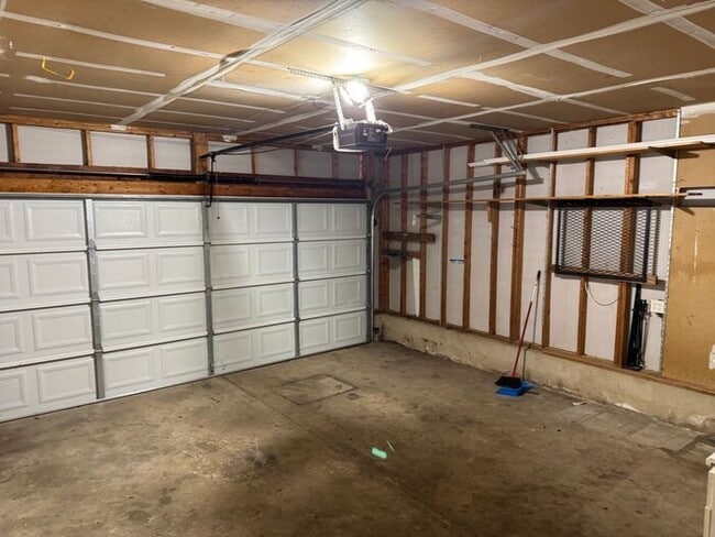 Building Photo - Northlake Mall Location!! Nice house with private backyard