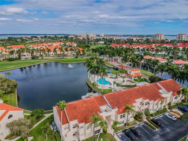 Building Photo - 6000 Bahia Del Mar Cir N