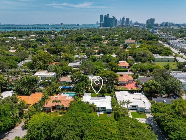 Building Photo - 430 NE 52nd Terrace