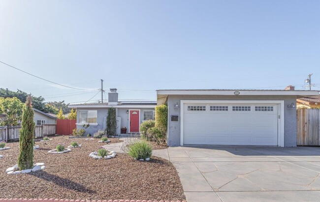 Primary Photo - Beautiful Updated Home in the Heart of Marina