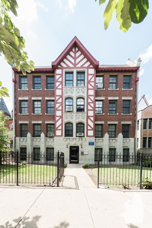 Building Photo - 2420 North Kedzie-201