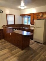 Kitchen with pine wood - 151 Palmer St NE