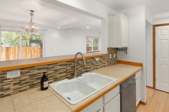 Building Photo - 13419 31st Dr SE