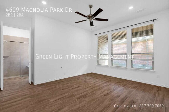 Building Photo - 4609 Magnolia Park Dr