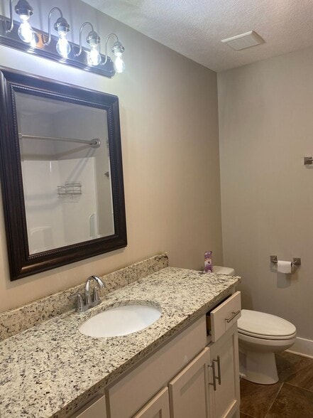 Building Photo - 16 White Birch Dr