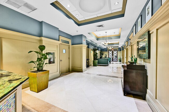 Building Photo - 3020 NE 32nd Ave