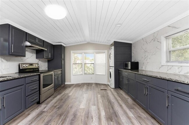 Building Photo - 15430 Olive Cir