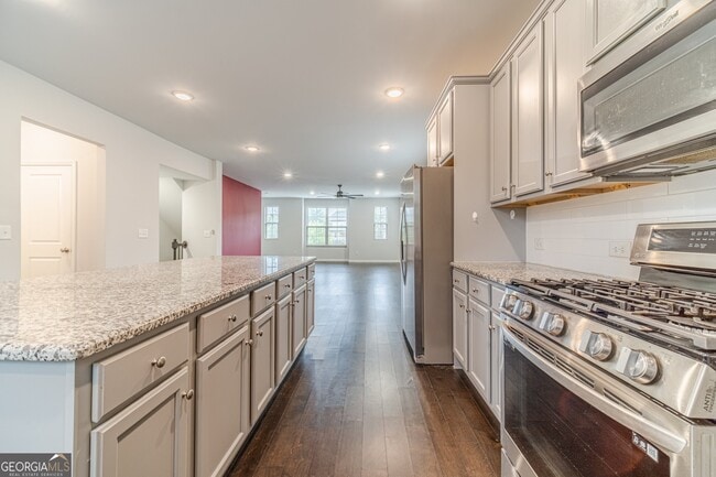 Building Photo - 2252 Talmai Dr