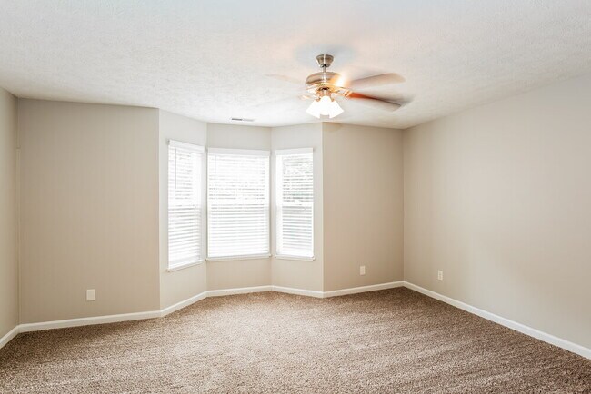 Building Photo - 10862 Geist Woods Ln