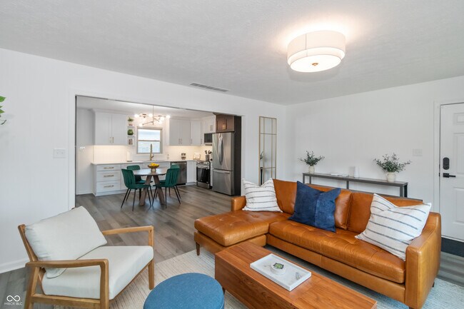 Building Photo - 110 1st St SE