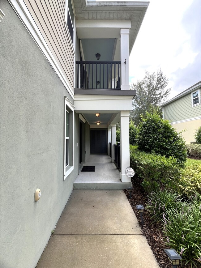 Building Photo - 677 Oak Lake Ln