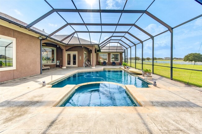 Building Photo - 5942 Sagamore Bay Ln