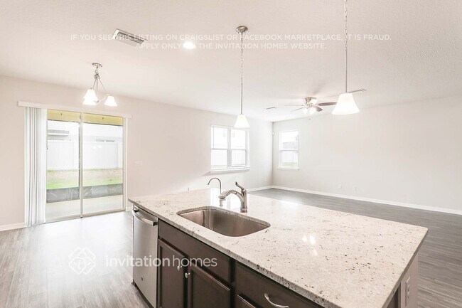 Building Photo - 12233 Blue Pacific Dr