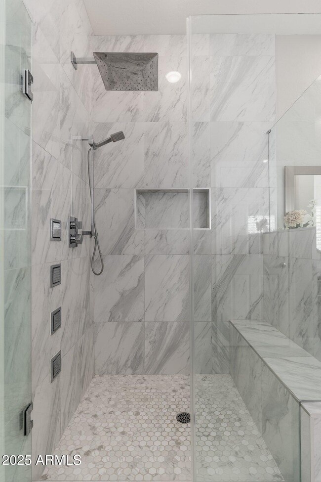 Building Photo - 5712 E Blue Sky Dr