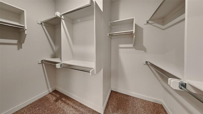 Building Photo - 16990 Lantana Lp