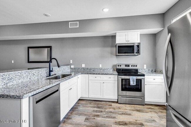 Building Photo - 112 E Orchard Loop