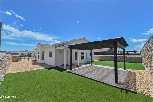 Building Photo - 373 Aidan Gordon Cir