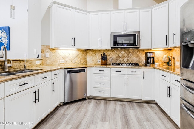 Building Photo - 10980 Wood Eden Ct