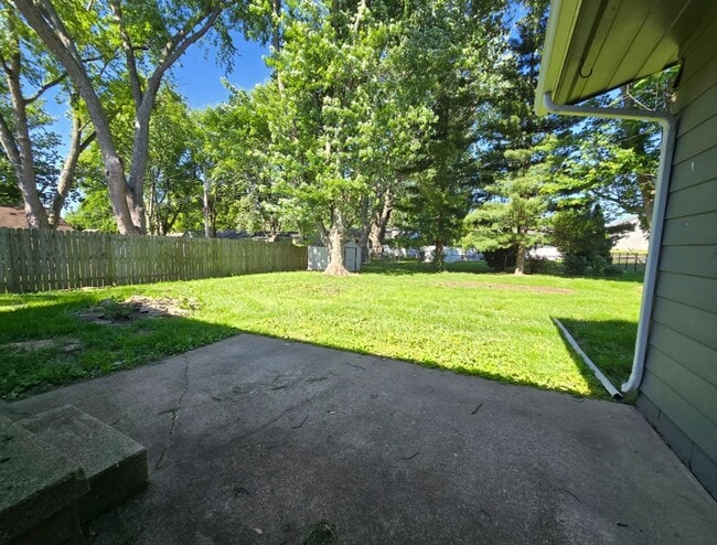 Building Photo - Updated 3 Bedroom Home in Downs