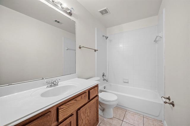 Building Photo - 9880 Wyndbrook Dr