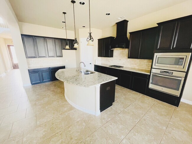 Building Photo - 24518 Ali Creek Ct